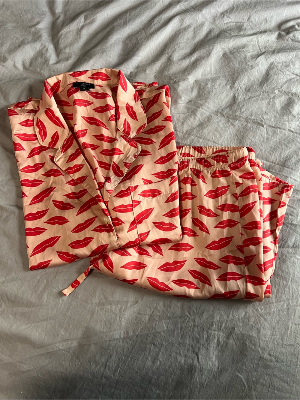 Ann Taylor Pink and Red Lip-Print Kids Pajama Set
